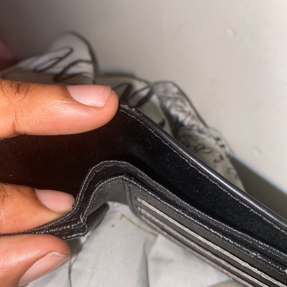 Gucci wallet🔥💵 - Picture 3 of 3